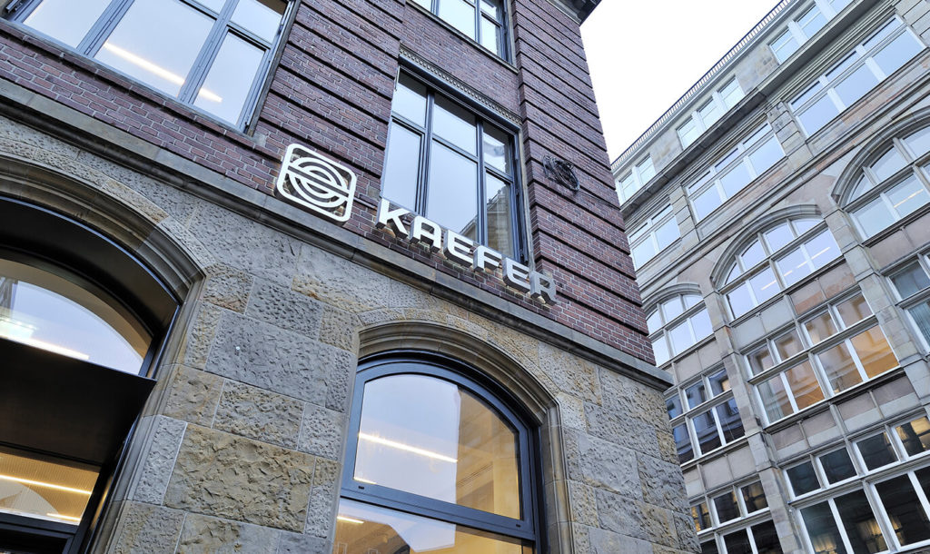 Verinion – Signage & Corporate Graphics Kunde Kaefer Isoliertechnik