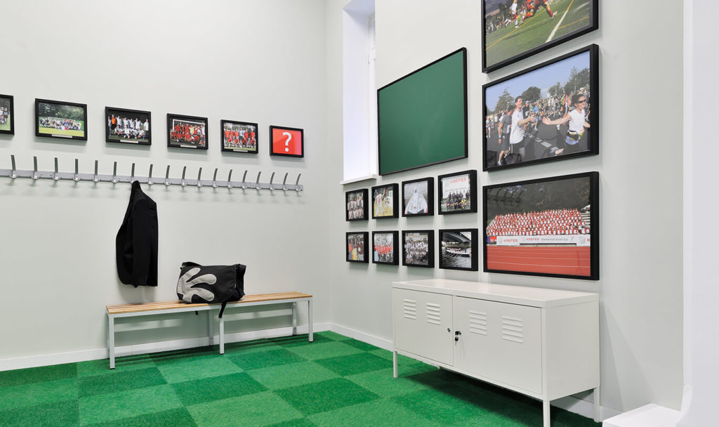 Verinion – Signage & Corporate Graphics Kunde Kaefer Isoliertechnik
